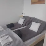 Miklós Magánszállás Сasa de vacaciones *