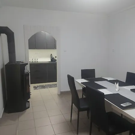 Tatil Evi Miklos Maganszallas *